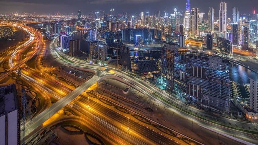 Al Khail Road, Brücke über die Straße.