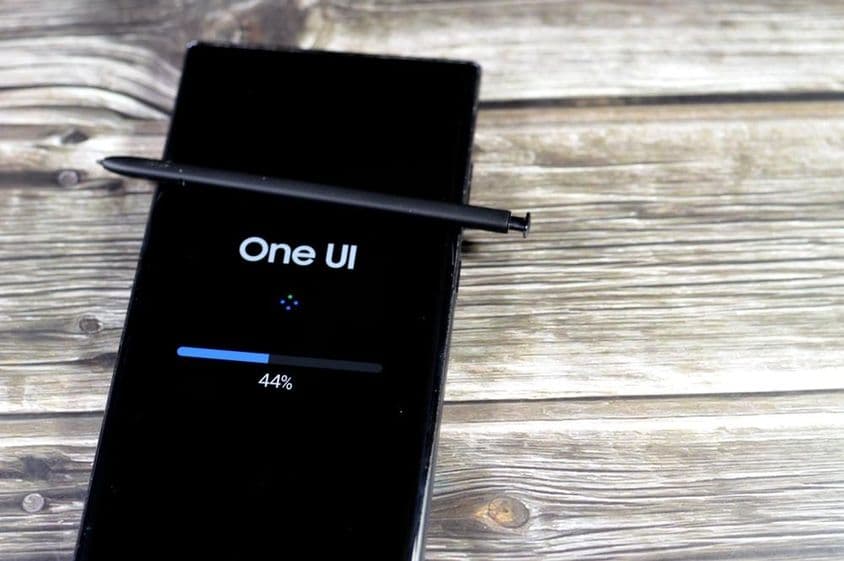 Samsung Flaggschiff-Smartphones, Galaxy AI One UI-Update.