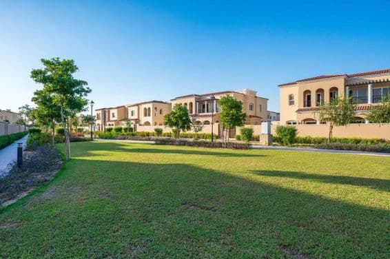 Serena Villa Spielplatz und Sportbereich für Kinder in Dubai Land, Dubai Properties.