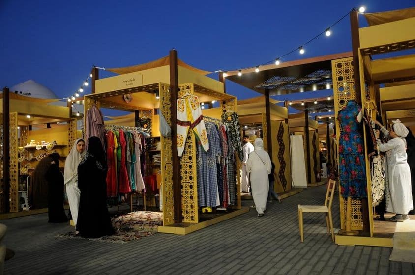 Ramadan-Markt in der schönen historischen Küstenstadt.