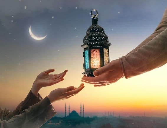 Einladung zur Feier des muslimischen heiligen Monats Ramadan.
