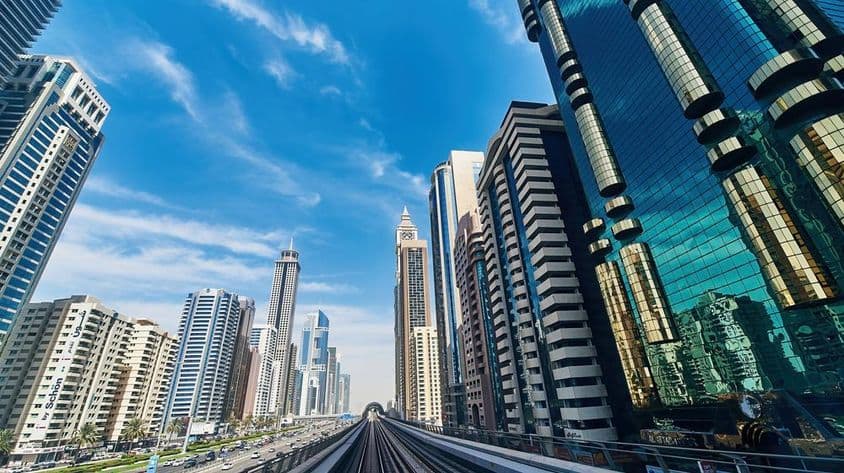 Dubai Stadtansicht, Gebäude, Wolkenkratzer, Straßen.