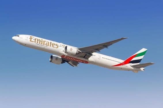 Emirates Boeing 777-300ER Flugzeug für die Dubai-Route.