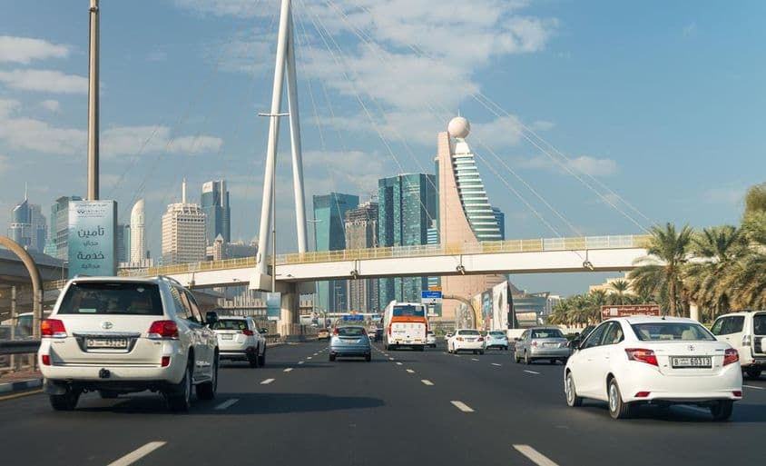 Verkehr in Dubai während der Hauptverkehrszeit.