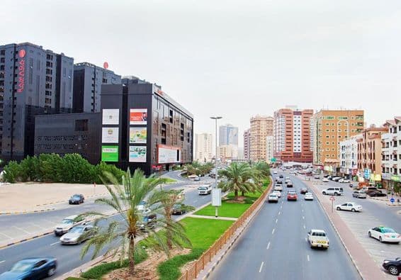 Moderne Allee, Ajman, Ajman, Vereinigte Arabische Emirate.