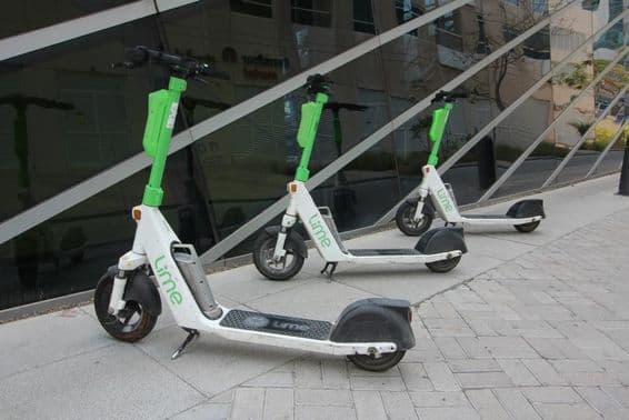 RTA E-Scooter-Miete in Dubai.