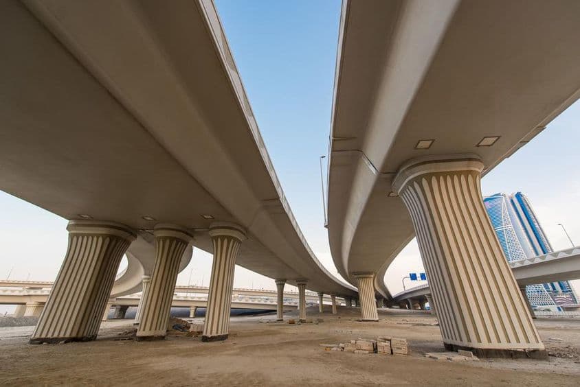 Dubai, Vereinigte Arabische Emirate, Automobilbrücke.