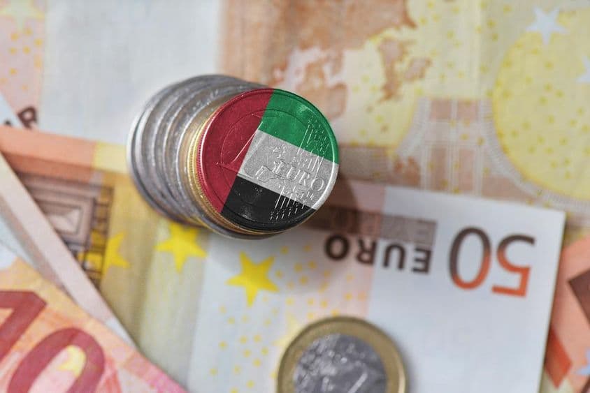 Flagge der Vereinigten Arabischen Emirate, Euro-Währungsscheine.