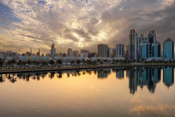 Das ikonische Gebäude der Sharjah Central Souqs.