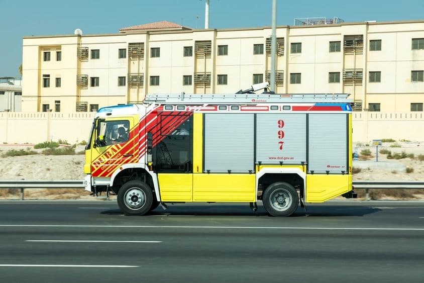 Fahrendes Feuerwehrauto in Dubai.