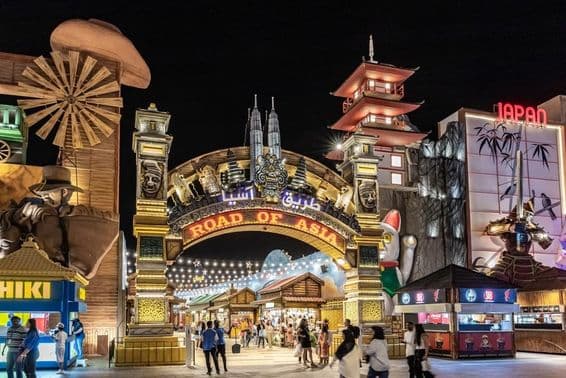 Das Asien Road Pavillon in der Nähe der Stadt Dubai im Global Village.