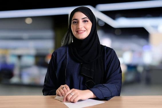 Arabische Emirate Bürgerin in Hijab Abaya.