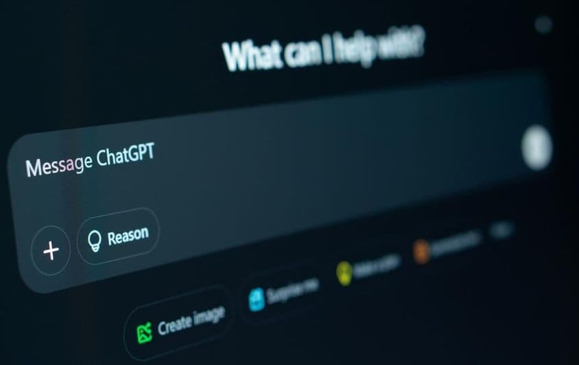 ChatGPT auf einem Laptopbildschirm.