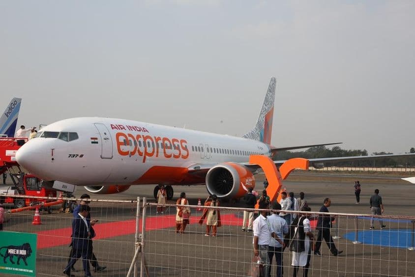 AirIndia Express Flugzeug auf der Wings India Ausstellung ausgestellt.