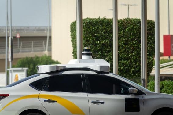 Abu Dhabi, Vereinigte Arabische Emirate autonomes Taxi.