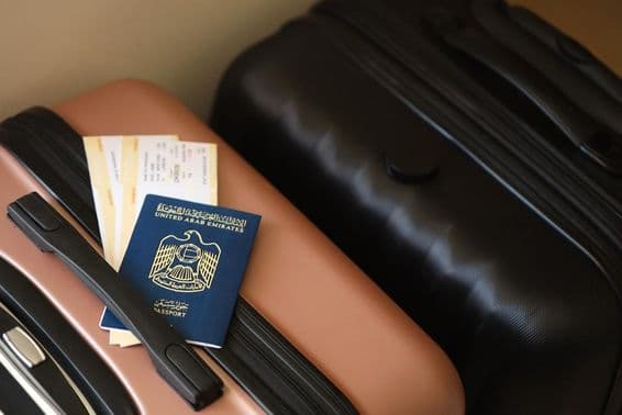 Vereinigte Arabische Emirate, Reisepass mit Stempeln.