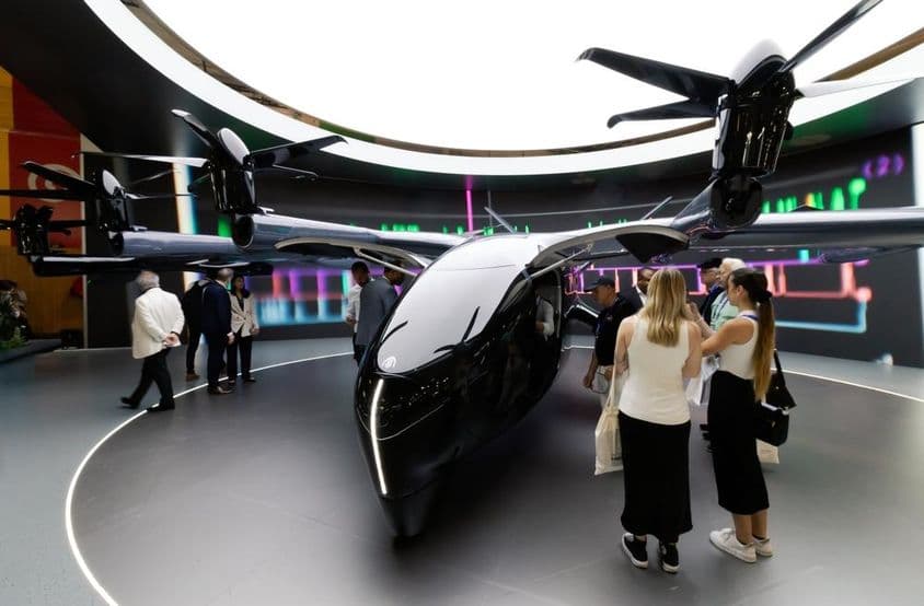 Archer Aviation Midnight elektrisches Taxi eVTOL ausgestellt.