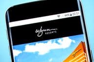 Wynn Resorts-Logo auf einem Smartphone-Bildschirm angezeigt.