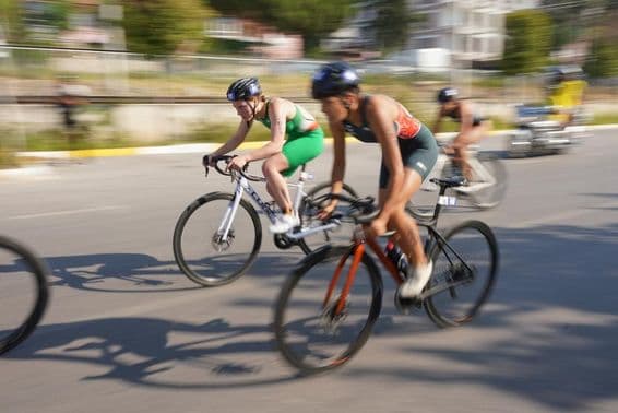 Triathlon-Sprint und Staffel-Europameisterschaft Radrennen.