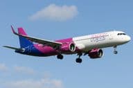 Wizz Air mit einem Airbus A321-271NX Flugzeug.