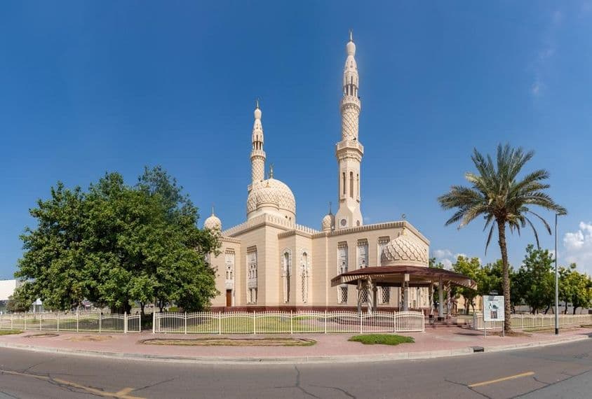 Die Jumeirah-Moschee in Dubai.
