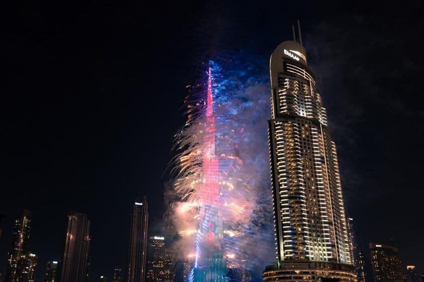 Feuerwerk am Burj Khalifa in Dubai.