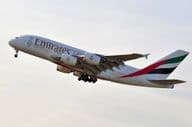 Das EMIRATES AIRLINES Airbus A380-800 Flugzeug.