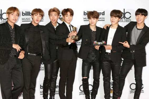 BTS im Presseraum der Billboard Awards 2017.