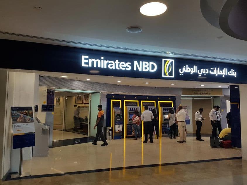 EMIRATES BANK Geschäft im Einkaufszentrum BurJuman, Dubai.