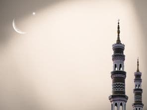 Moschee in den Vereinigten Arabischen Emiraten während des Ramadan.