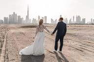 Glückliche Hochzeit in Dubai während der Festlichkeiten.