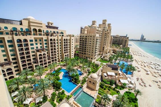 Das Fairmont The Palm Luxushotel auf der Palm Jumeirah.