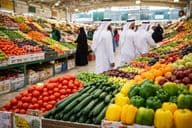 Frischer Markt in einer lebhaften Atmosphäre