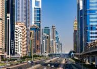 Dubai, Wolkenkratzer in der Innenstadt und Sheikh Zayed Road