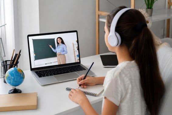 Online-Lernen in einer häuslichen Umgebung