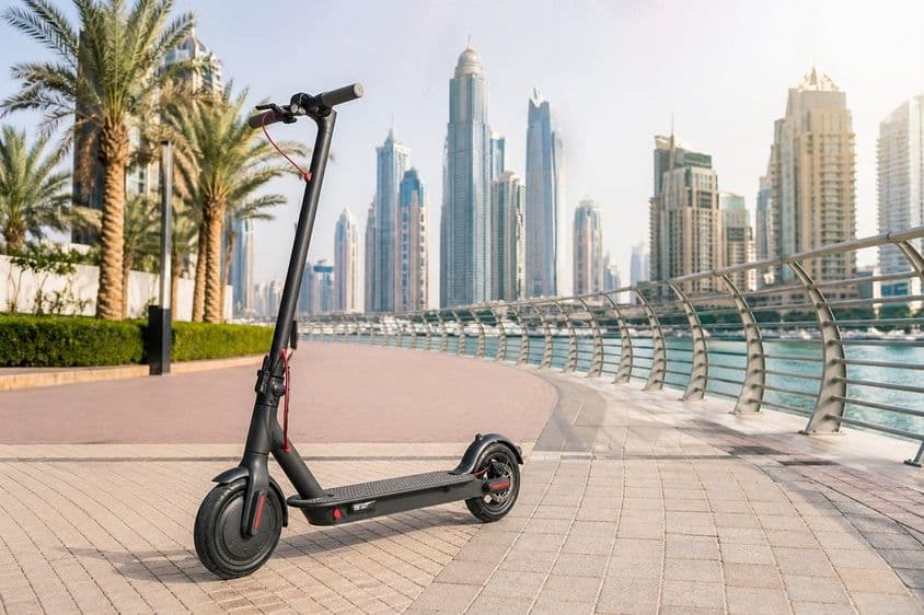 E-Scooter-Verkehr in Dubai