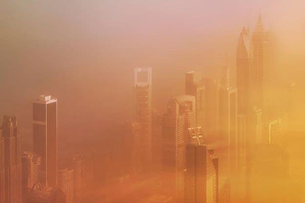 Dubai-Sandsturm an einem Sommertag.