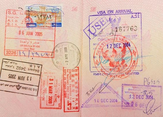 Reisepass mit Stempeln aus Thailand, Hongkong und Libanon